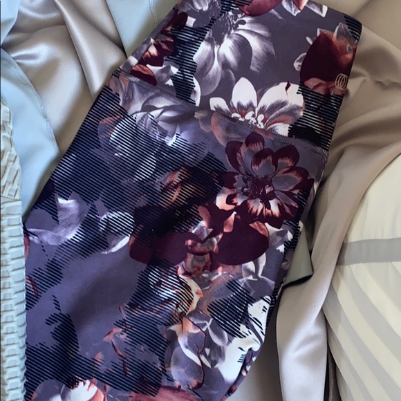 Bundle - Picture 3 of 4